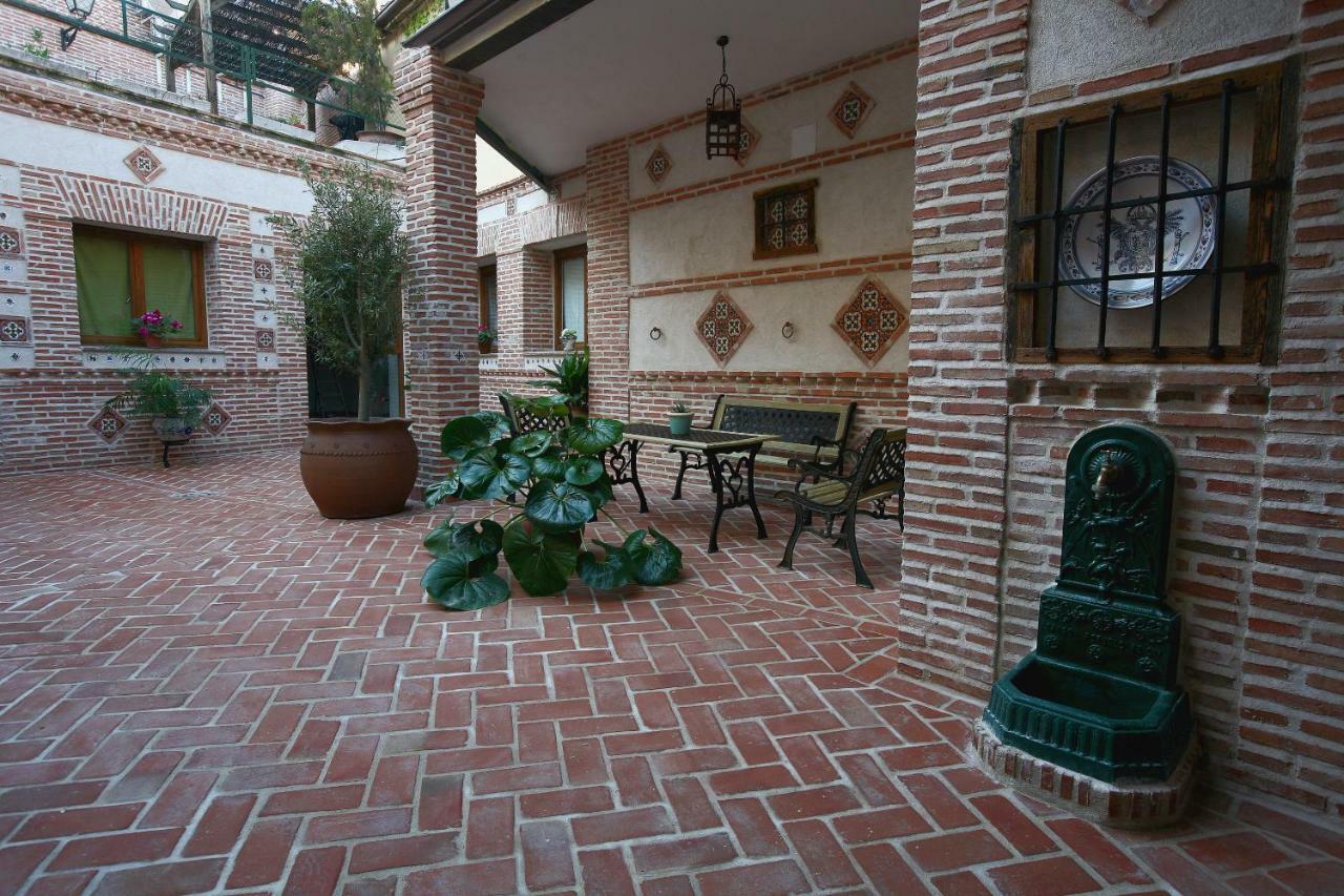 Apartmentos El Alfar Del Sacramento Toledo Luaran gambar
